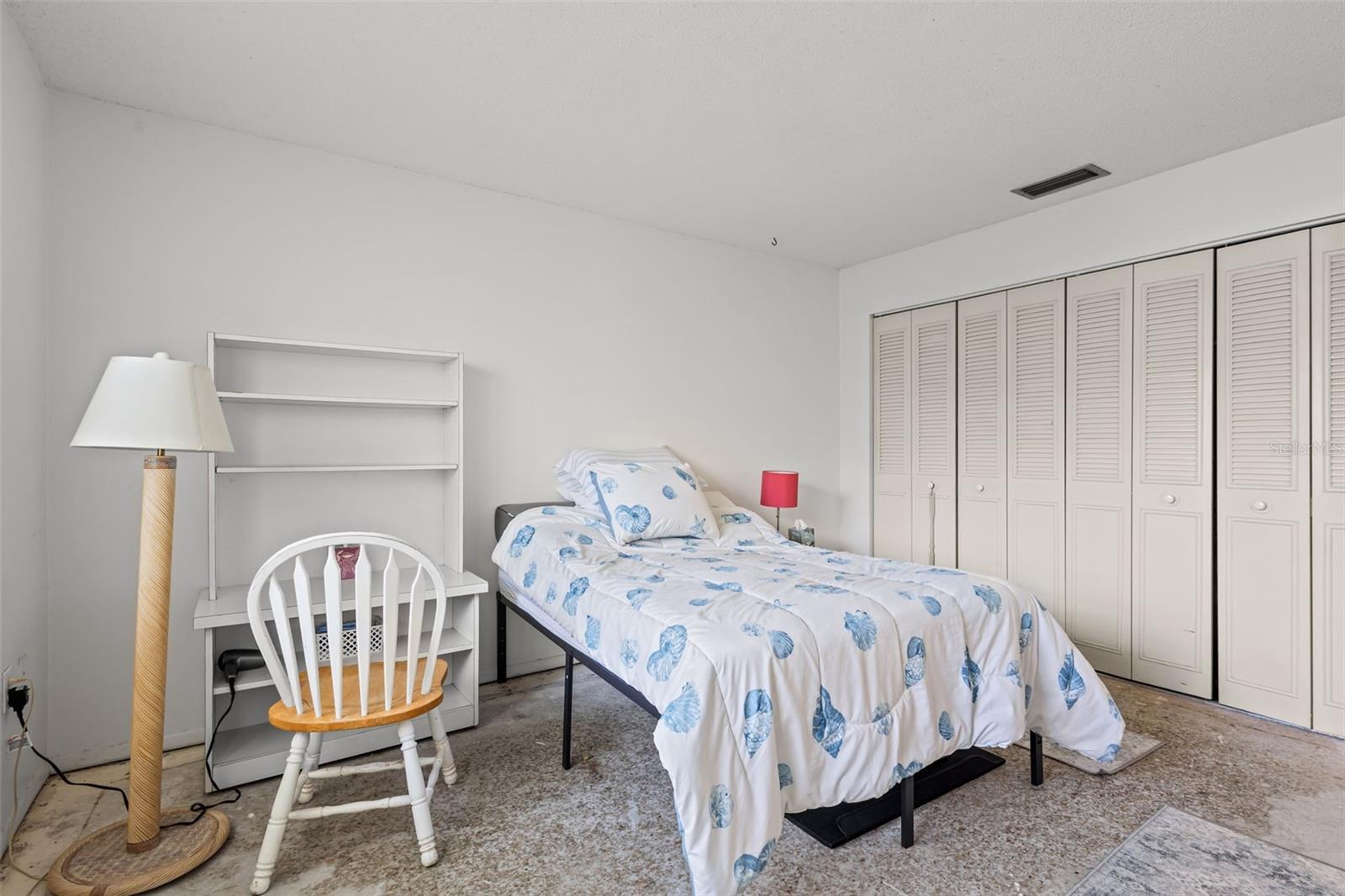 Image 11 of 15 For 1706 Belleair Forest Drive 202