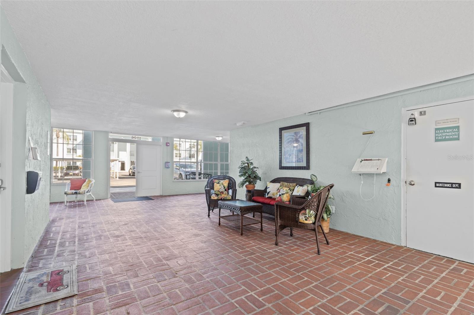 Image 15 of 15 For 1706 Belleair Forest Drive 202