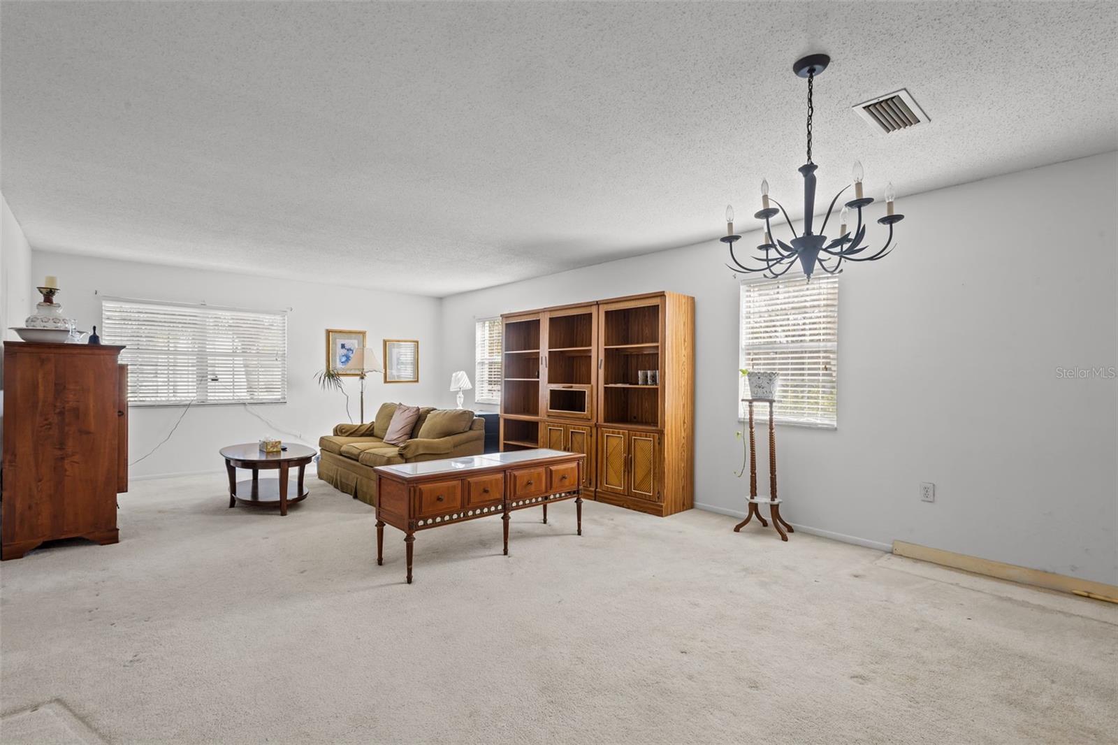 Image 3 of 15 For 1706 Belleair Forest Drive 202