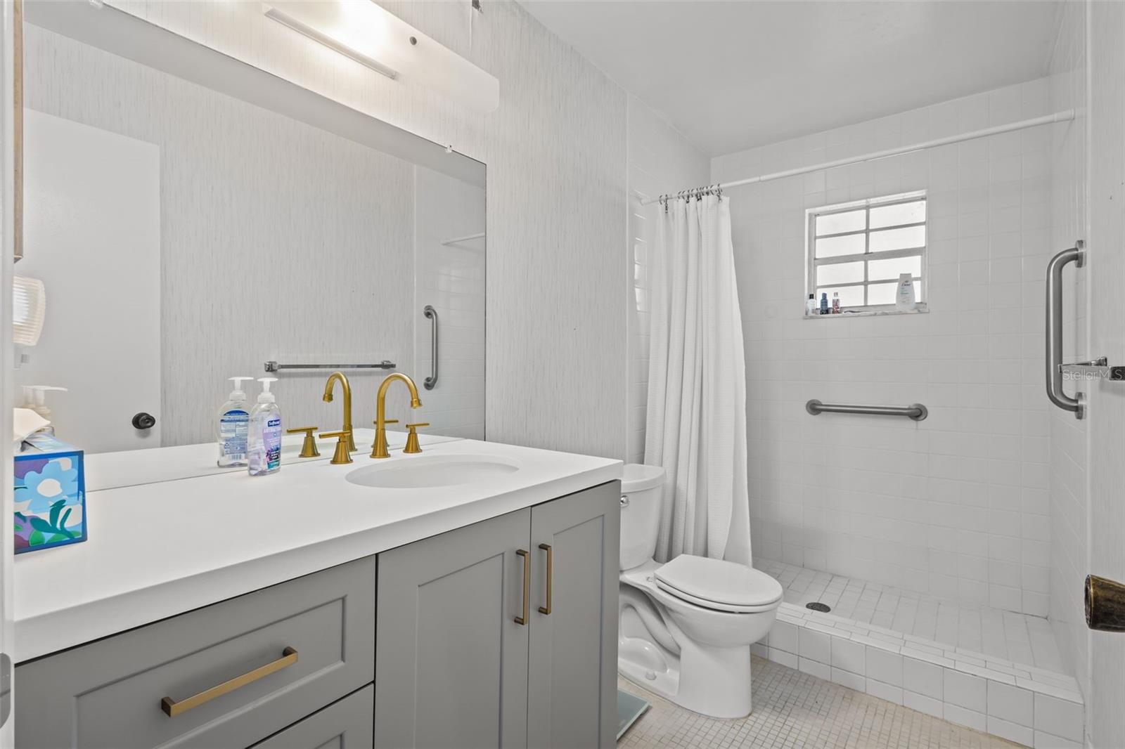 Image 9 of 15 For 1706 Belleair Forest Drive 202