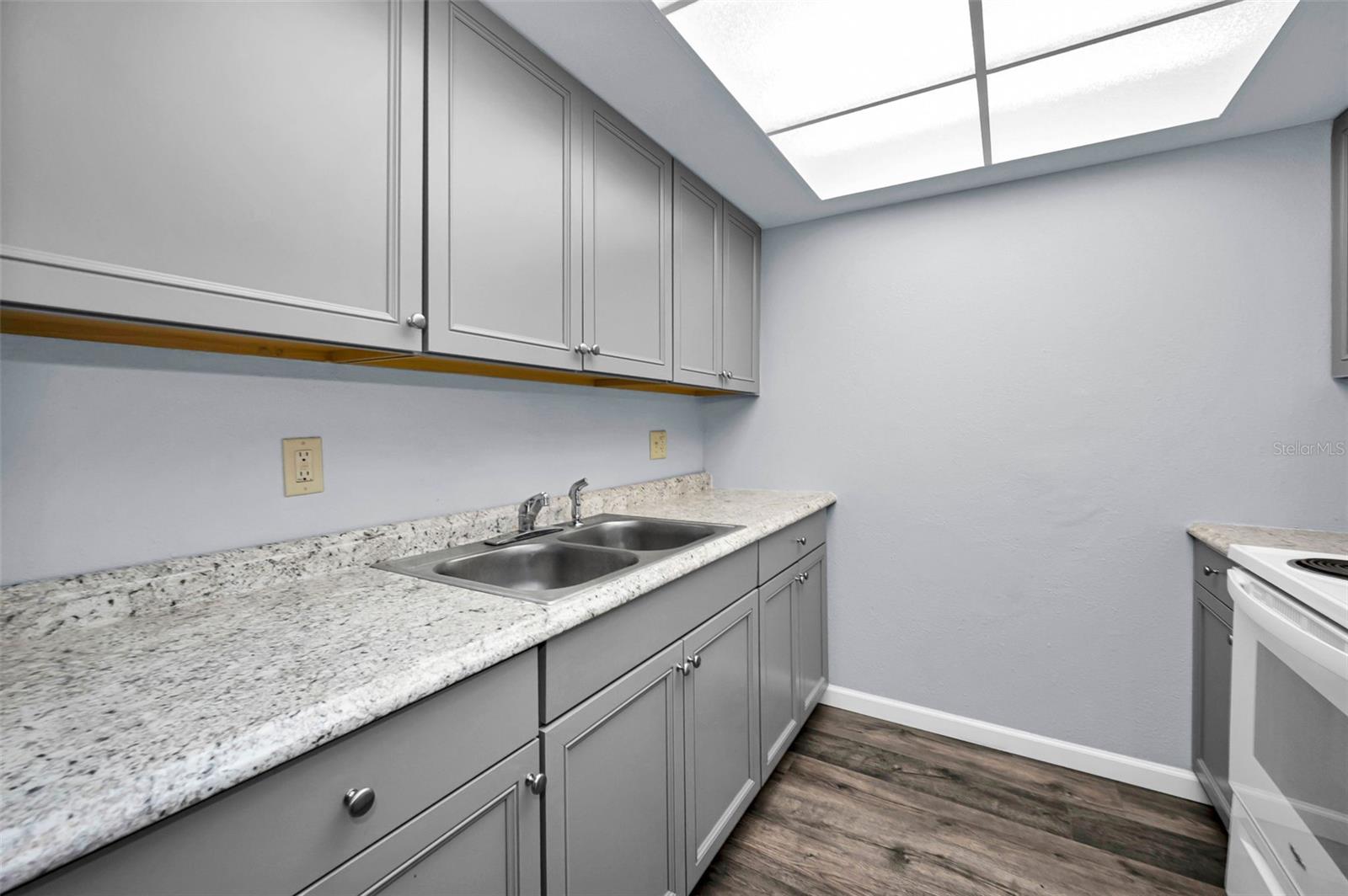 Image 20 of 64 For 1001 Pearce Drive 205