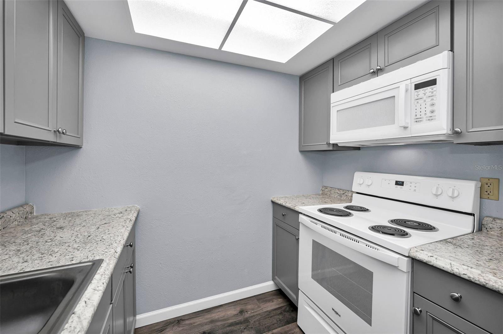 Image 21 of 64 For 1001 Pearce Drive 205