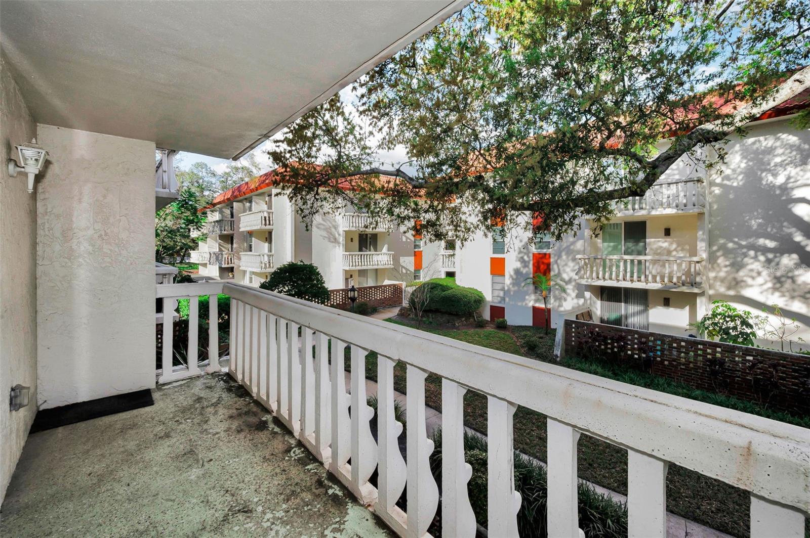 Image 28 of 64 For 1001 Pearce Drive 205