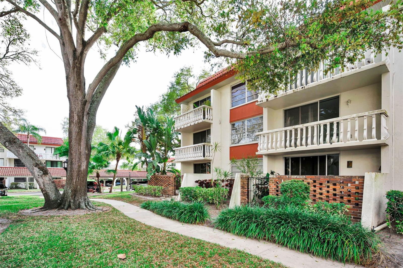 Image 35 of 64 For 1001 Pearce Drive 205