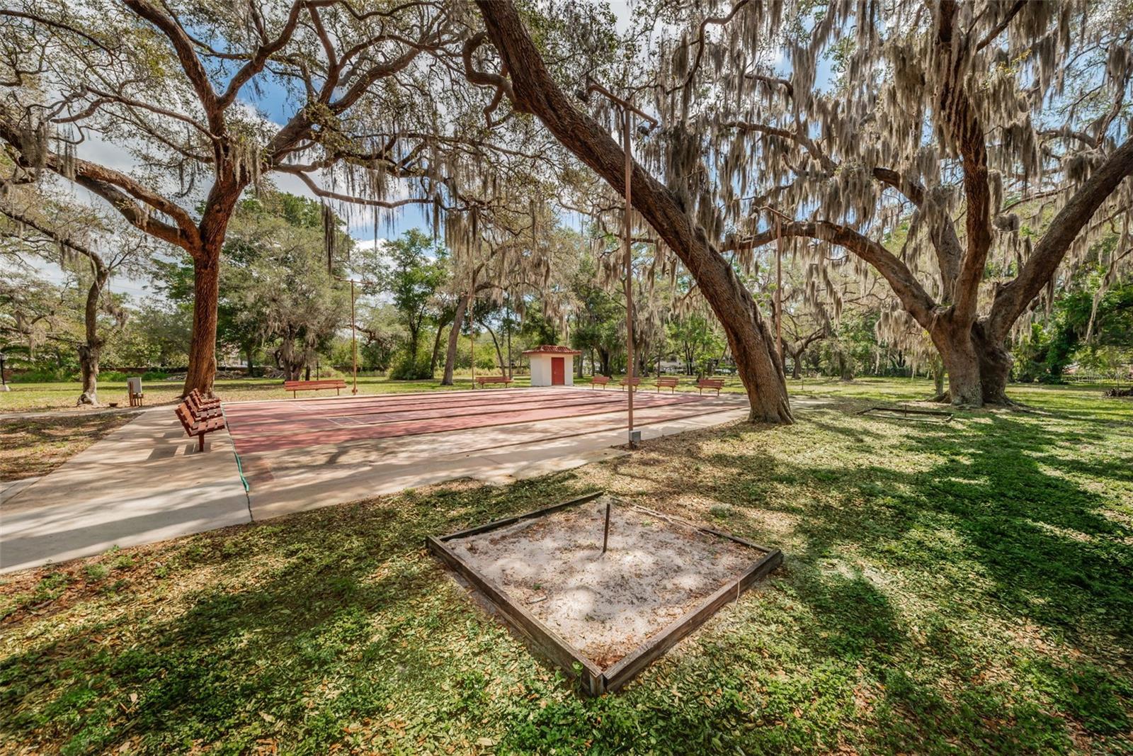 Image 43 of 64 For 1001 Pearce Drive 205