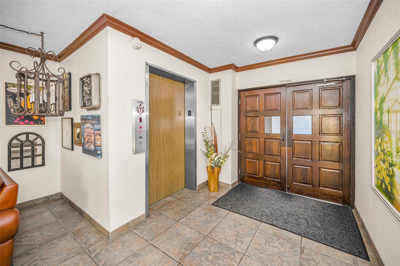 Image 5 of 64 For 1001 Pearce Drive 205