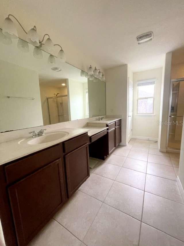 Image 13 of 19 For 8220 Bayview Crossing Drive