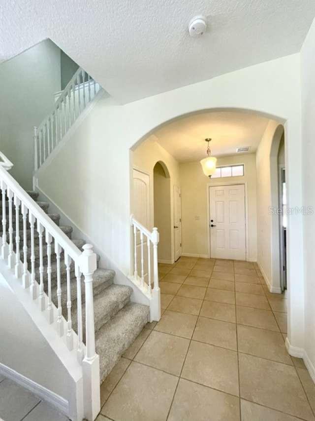 Image 7 of 19 For 8220 Bayview Crossing Drive