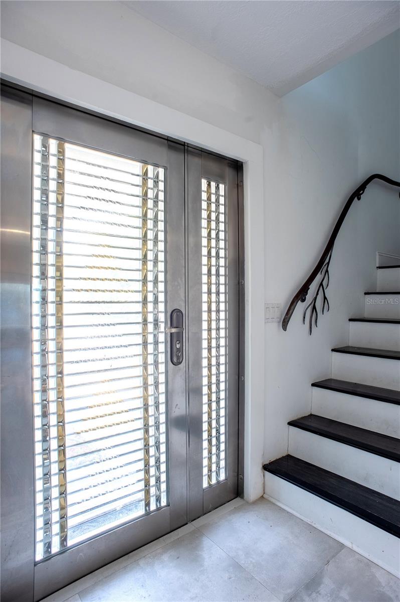 Image 22 of 44 For 6816 Beach Boulevard