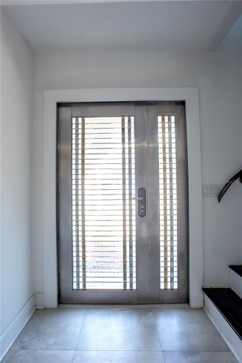 Image 23 of 44 For 6816 Beach Boulevard