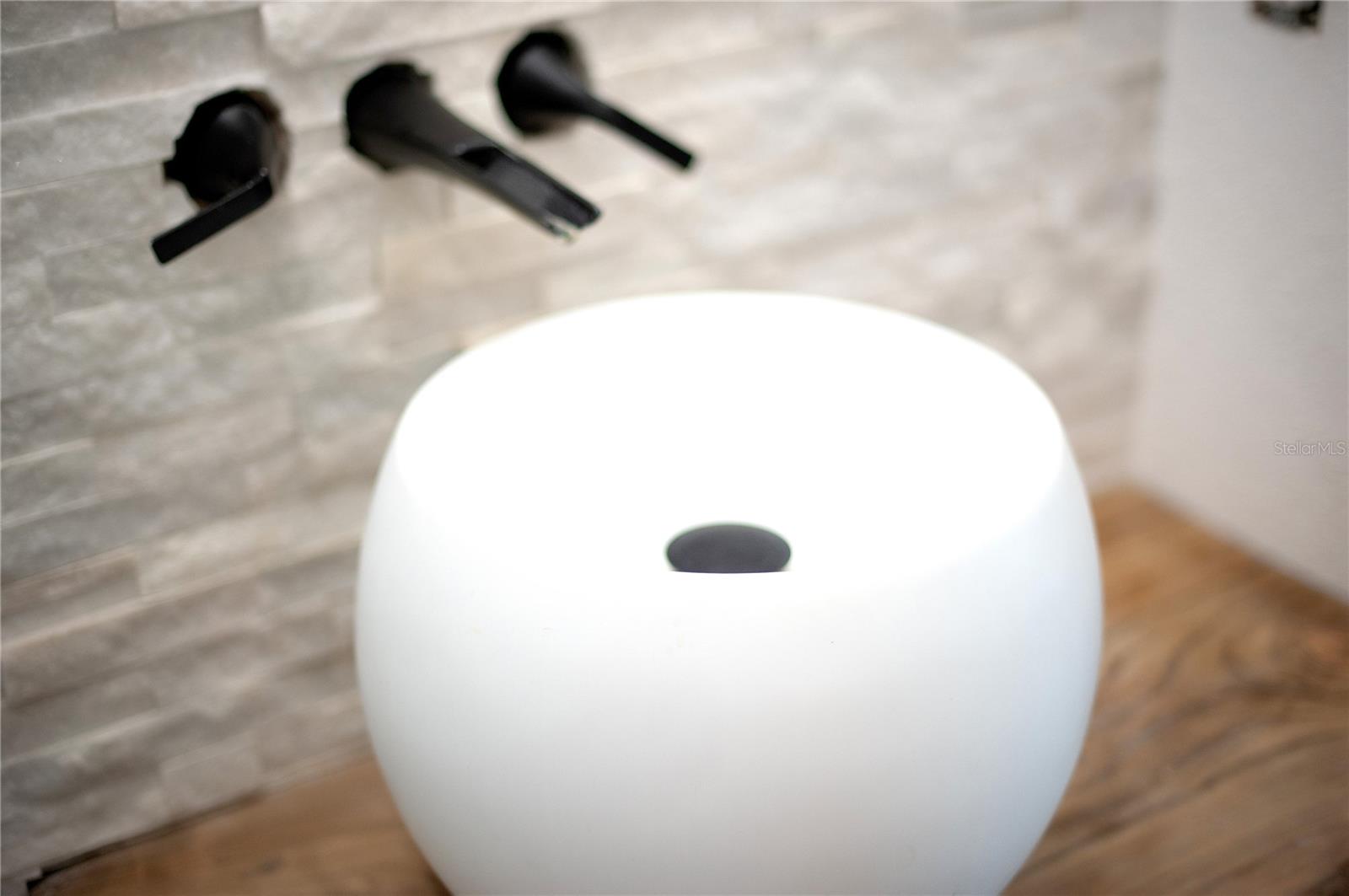 Image 41 of 44 For 6816 Beach Boulevard