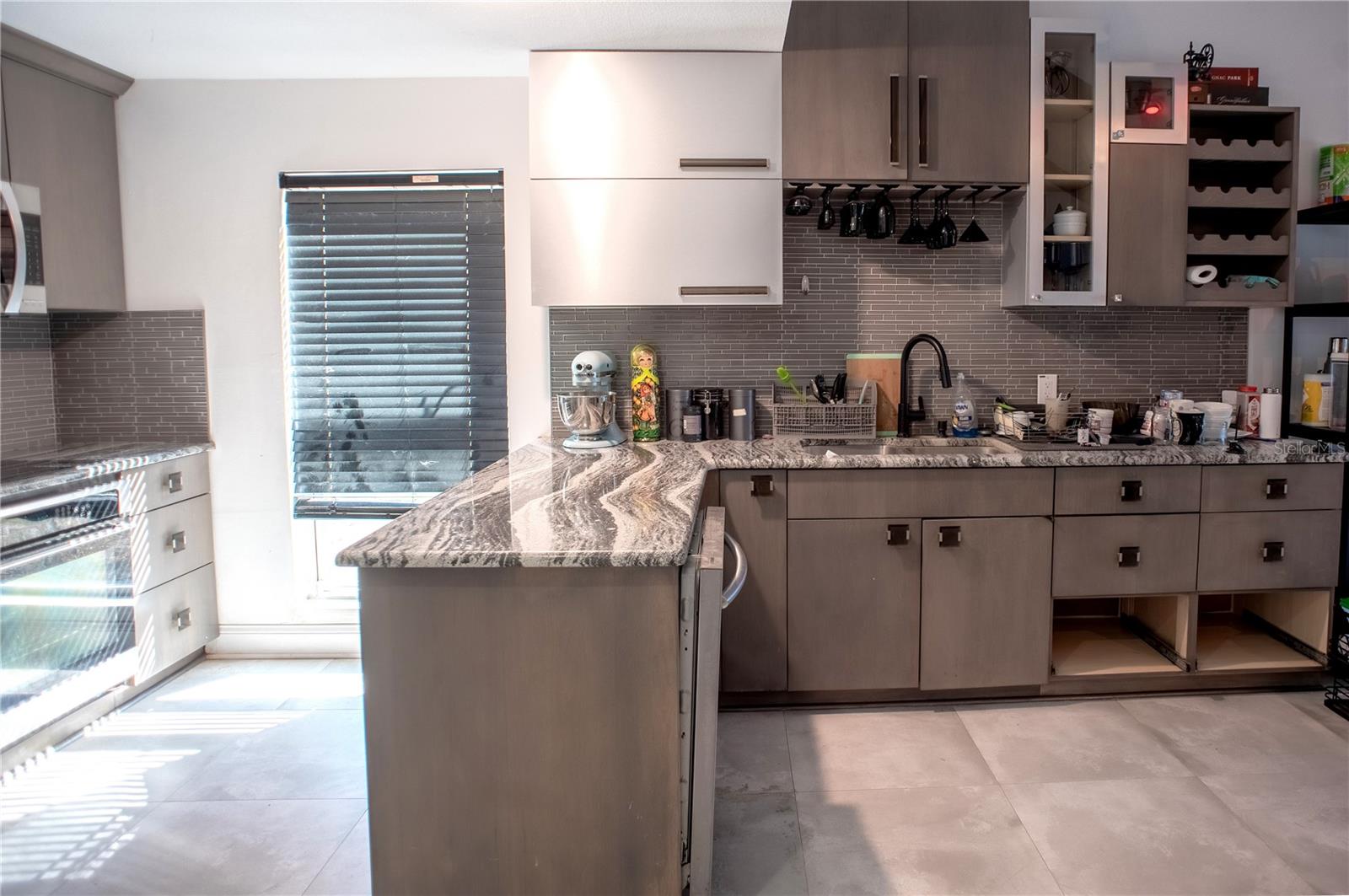 Image 7 of 44 For 6816 Beach Boulevard