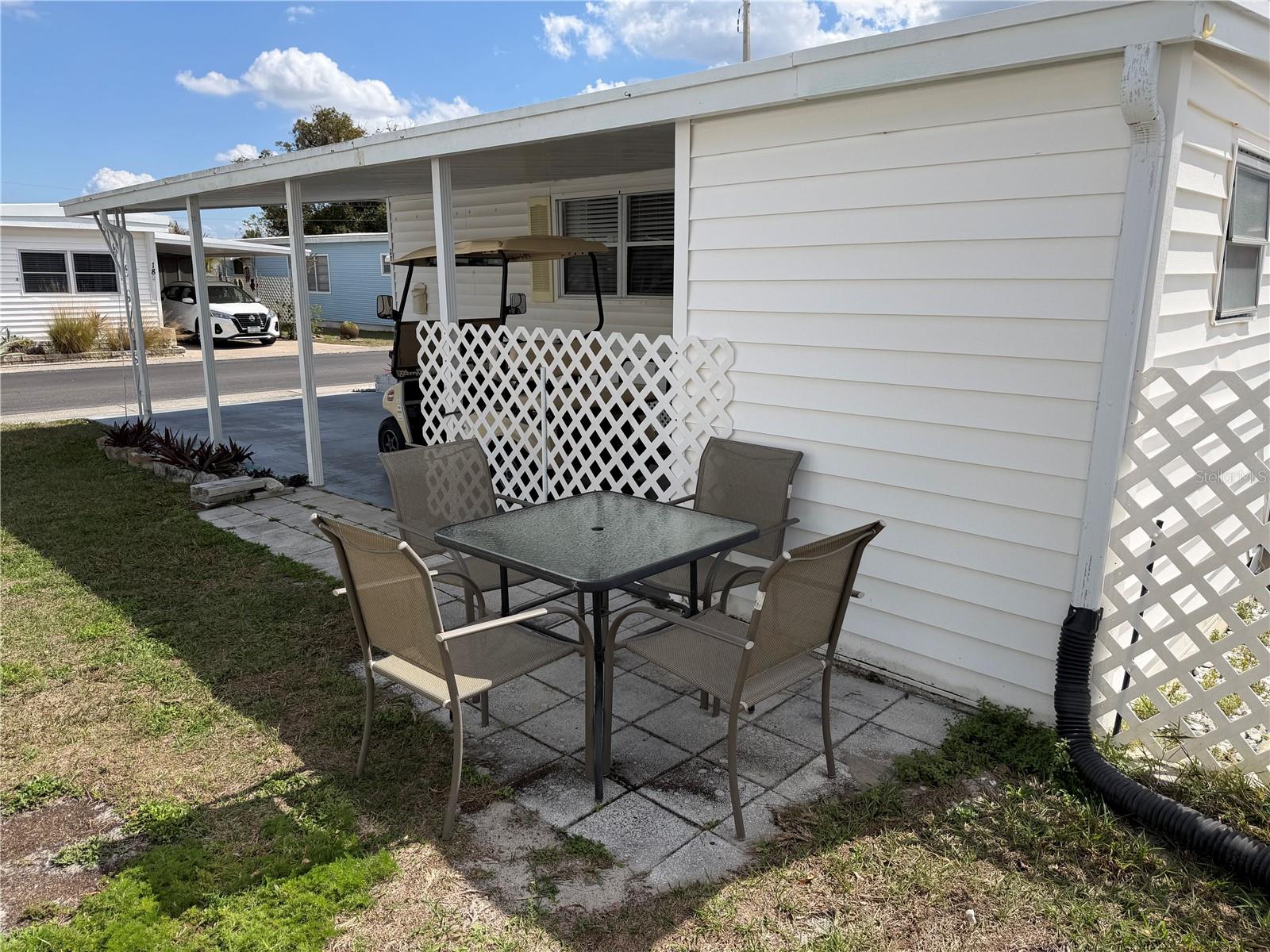 Image 21 of 24 For 37 Pindo Palm Street E