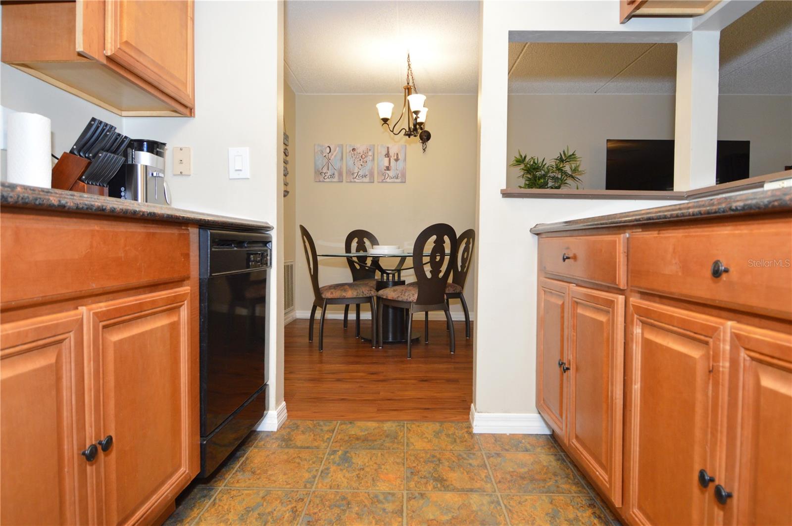 Image 10 of 85 For 12760 Indian Rocks Road 1059