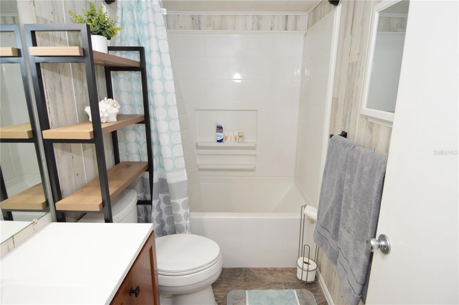 Image 22 of 85 For 12760 Indian Rocks Road 1059