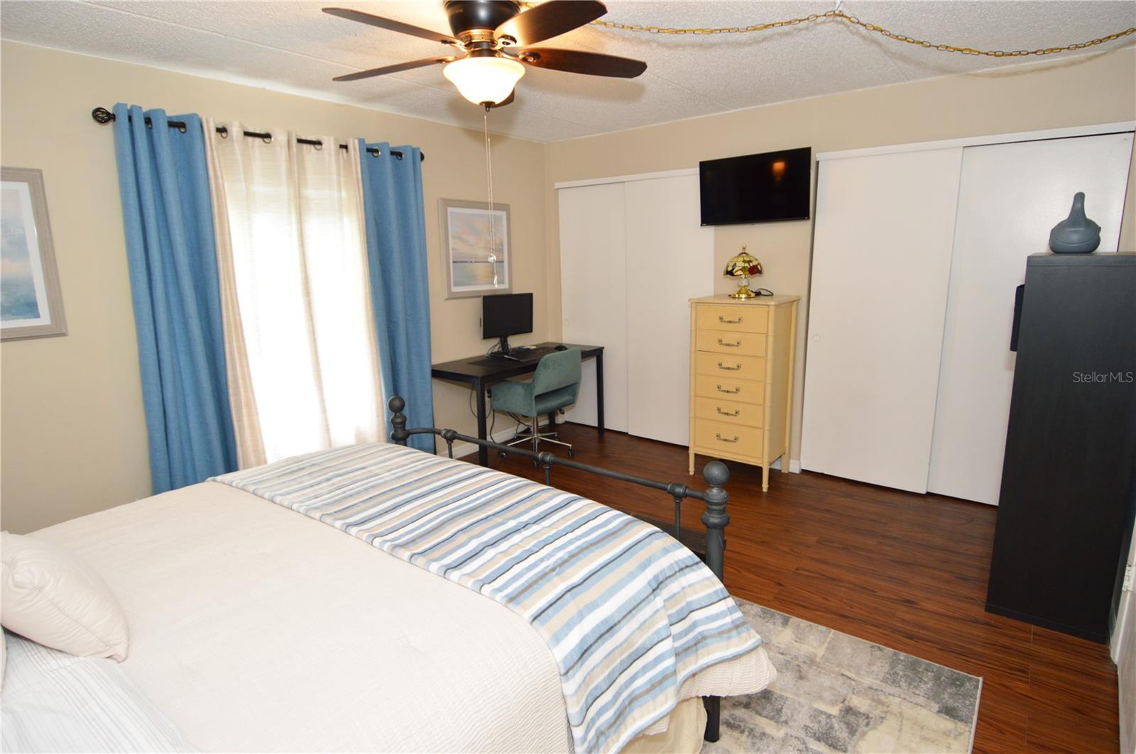 Image 30 of 85 For 12760 Indian Rocks Road 1059