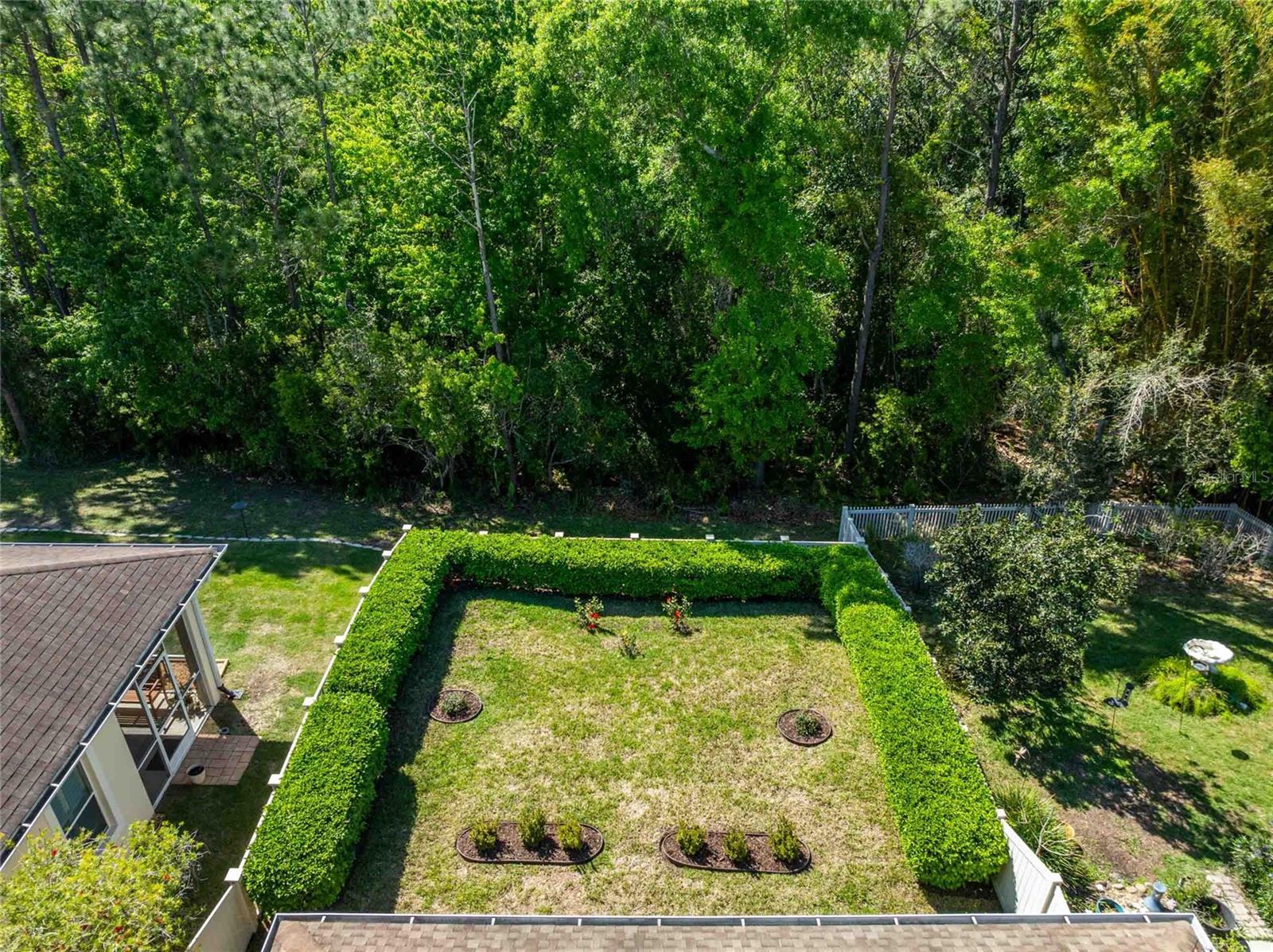 Image 20 of 33 For 2821 Devonoak Boulevard