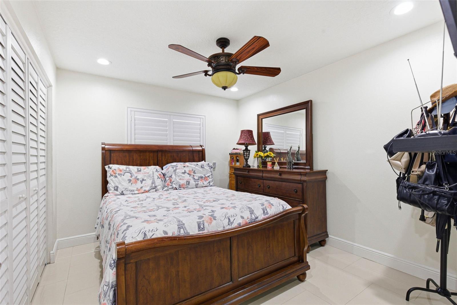 Image 22 of 70 For 6415 Windwood Court