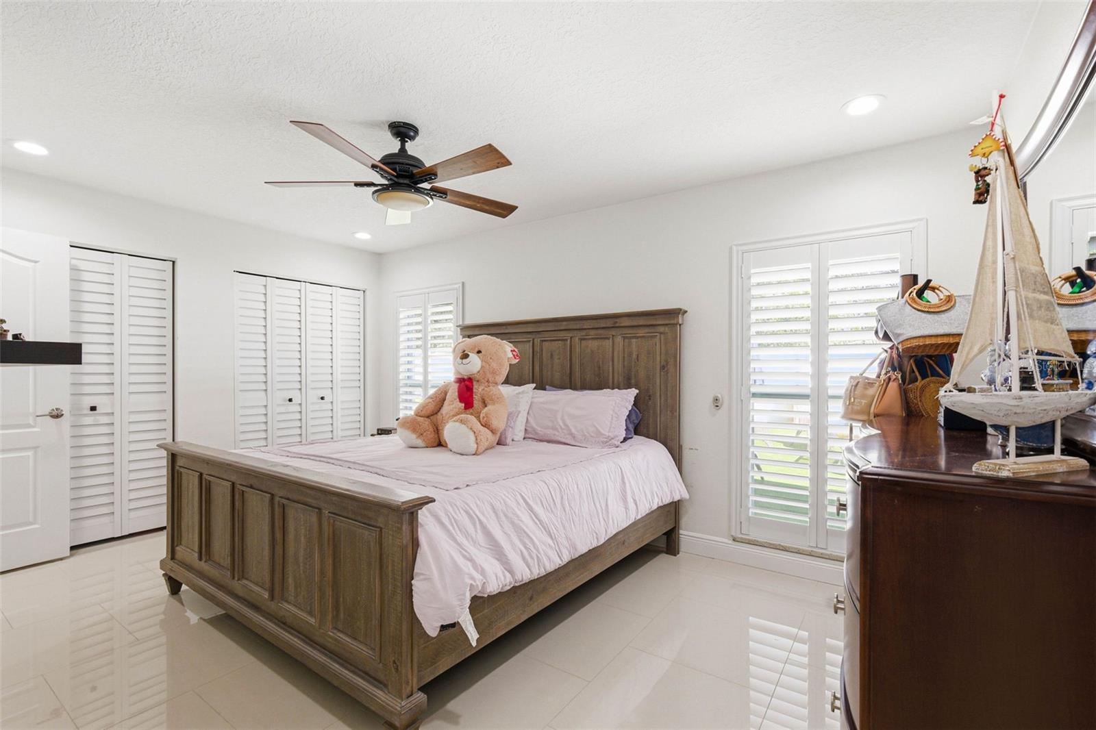 Image 28 of 70 For 6415 Windwood Court