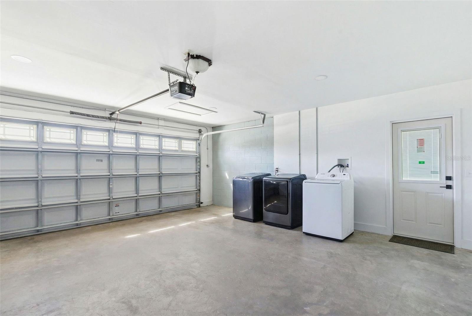 Image 40 of 70 For 6415 Windwood Court