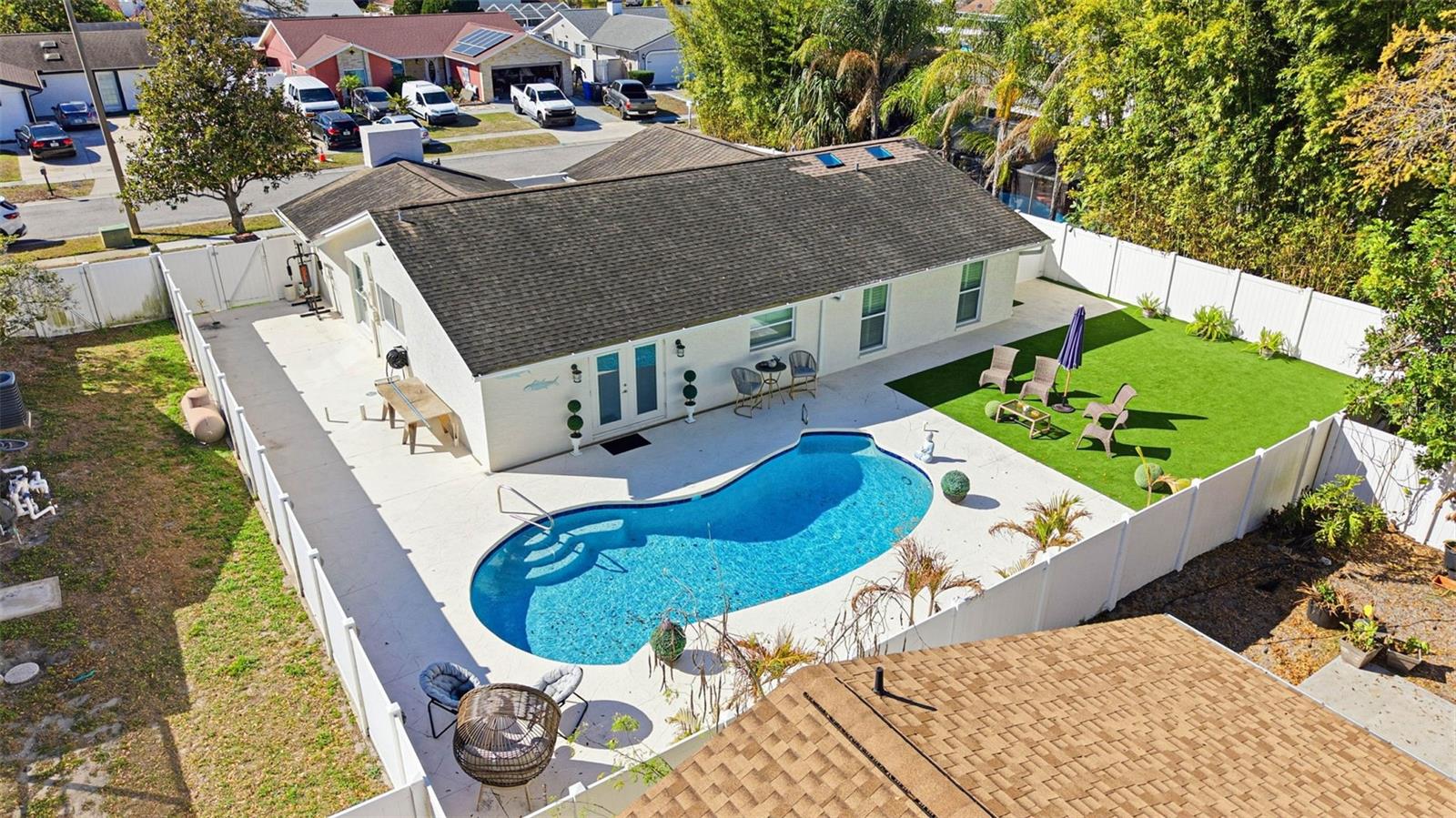 Image 58 of 70 For 6415 Windwood Court