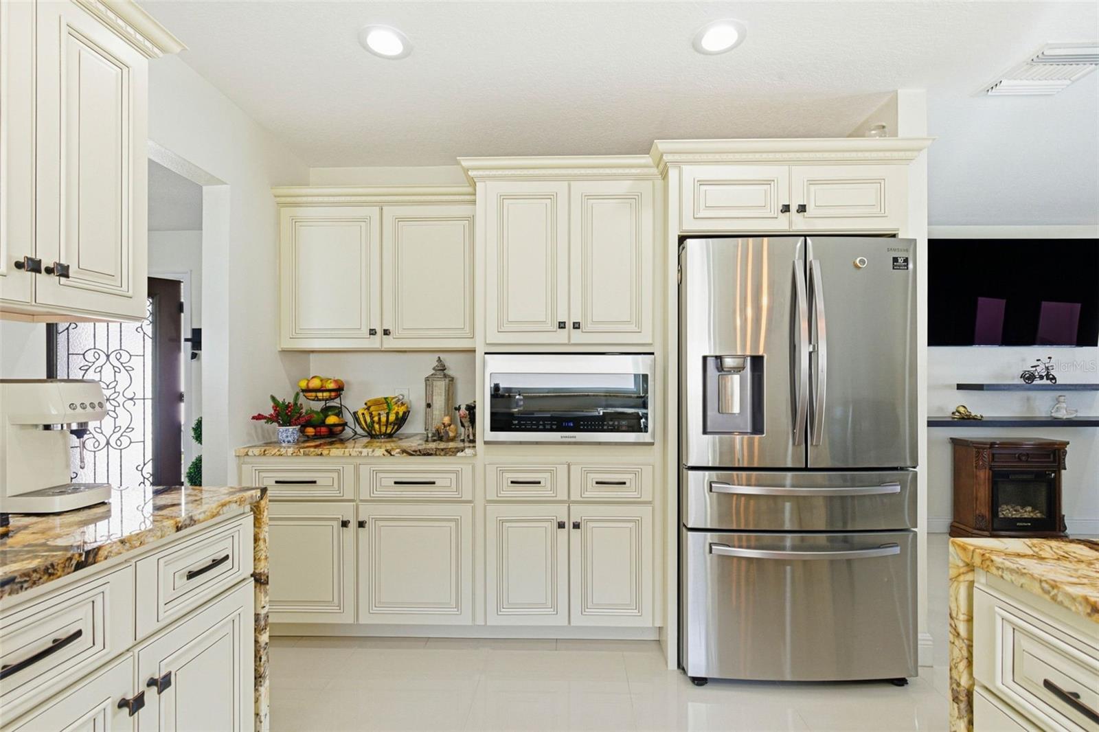 Image 8 of 70 For 6415 Windwood Court