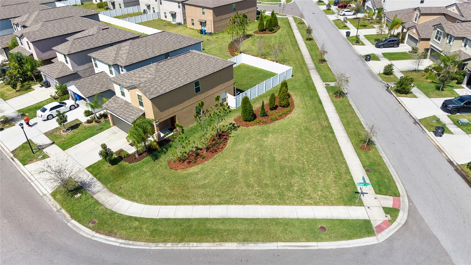 Image 28 of 32 For 7011 Samuel Ivy Drive