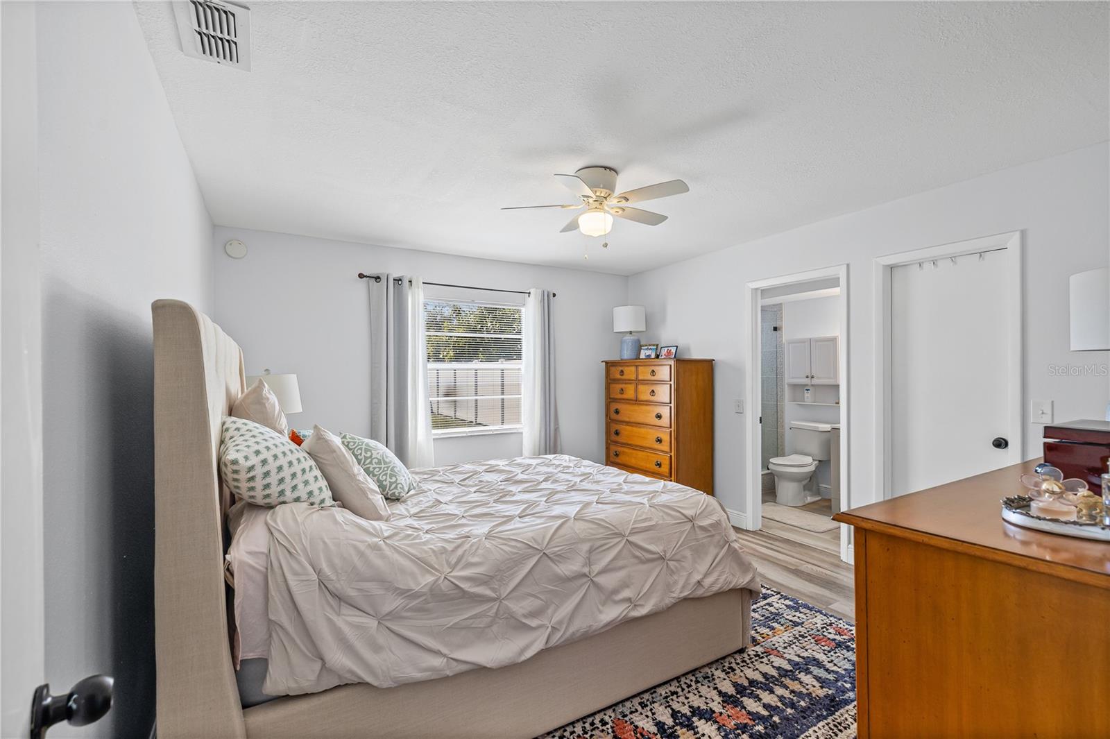 Image 8 of 35 For 4240 Cotton Tail Drive