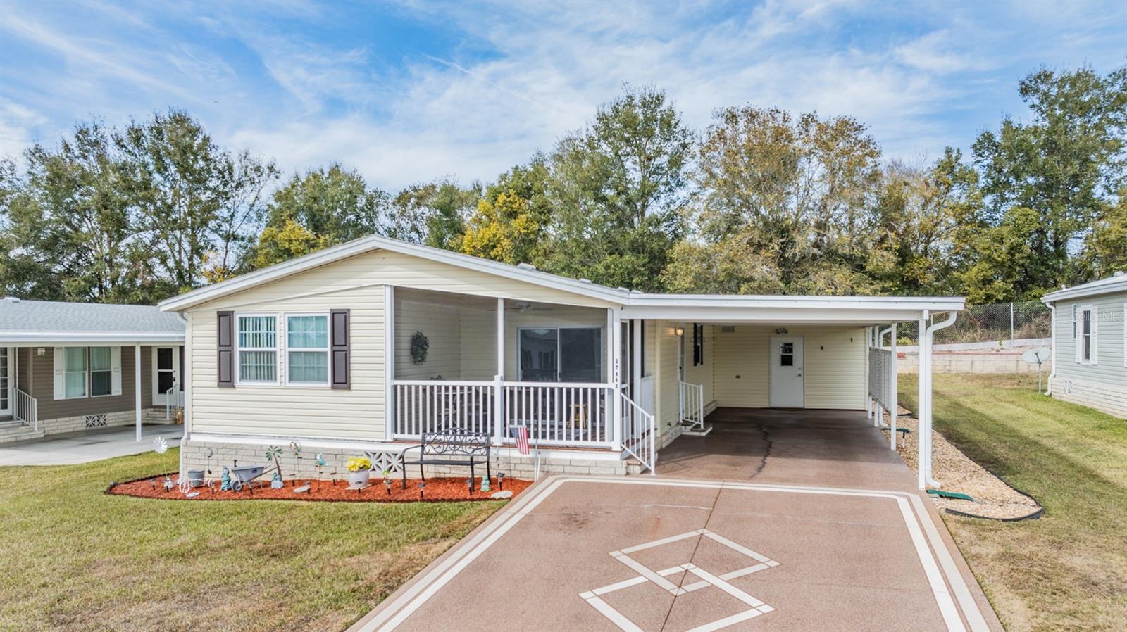 Image 36 of 61 For 37443 Gill Avenue