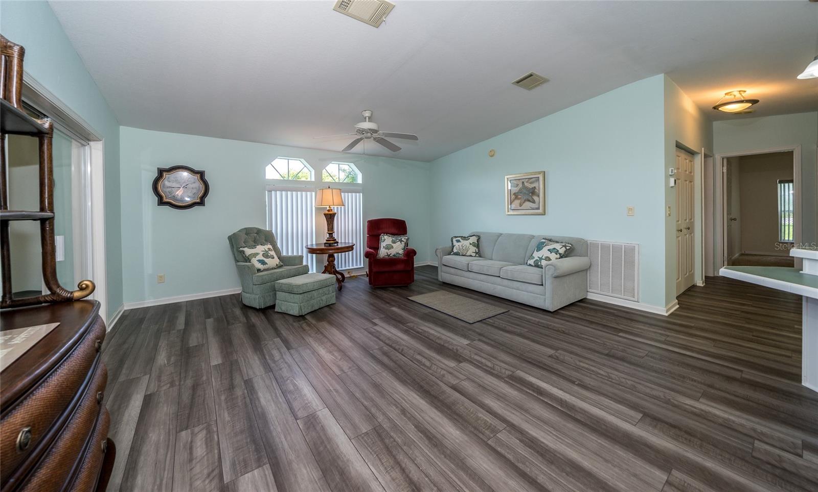 Image 38 of 61 For 37443 Gill Avenue