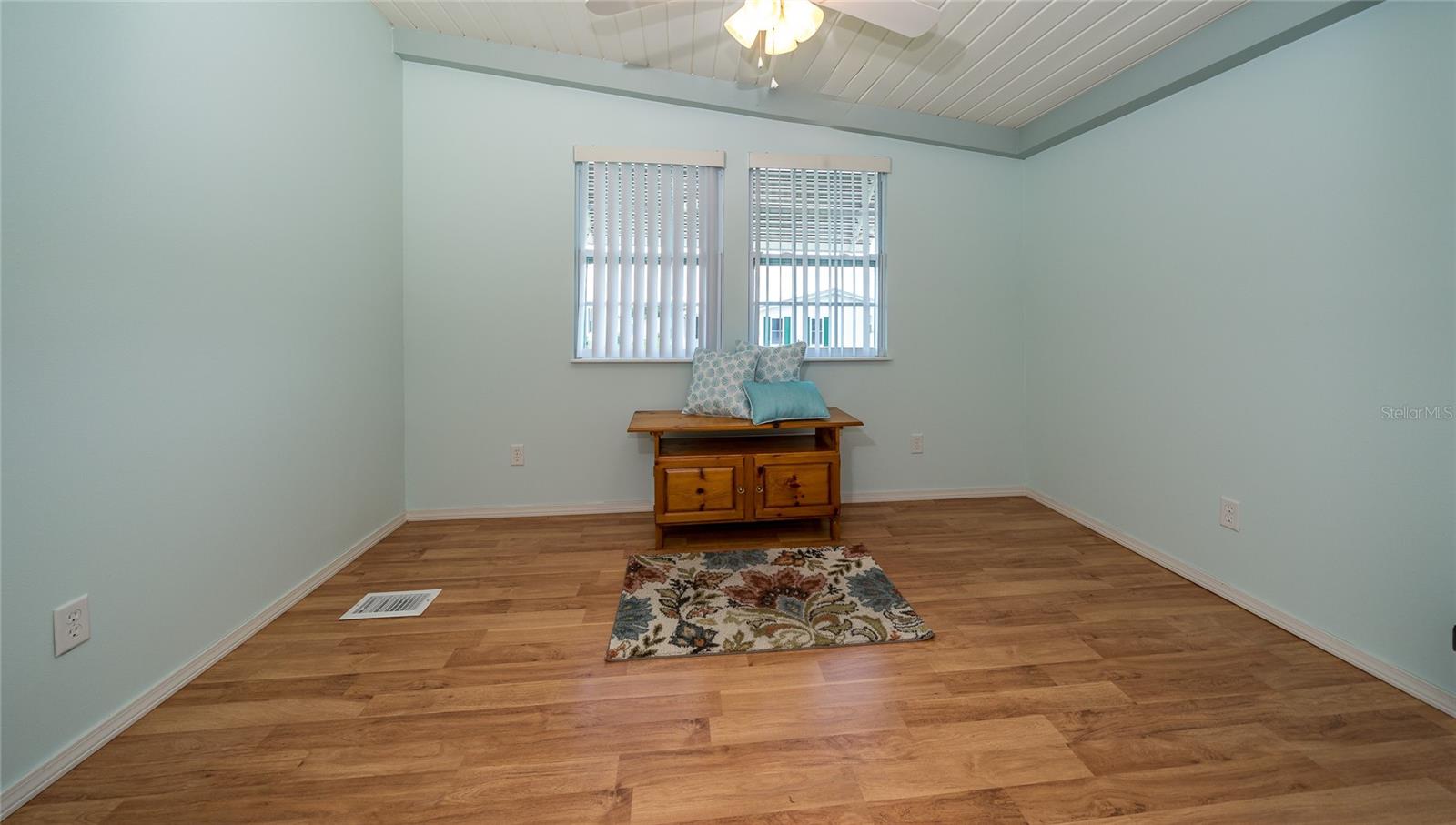 Image 39 of 61 For 37443 Gill Avenue