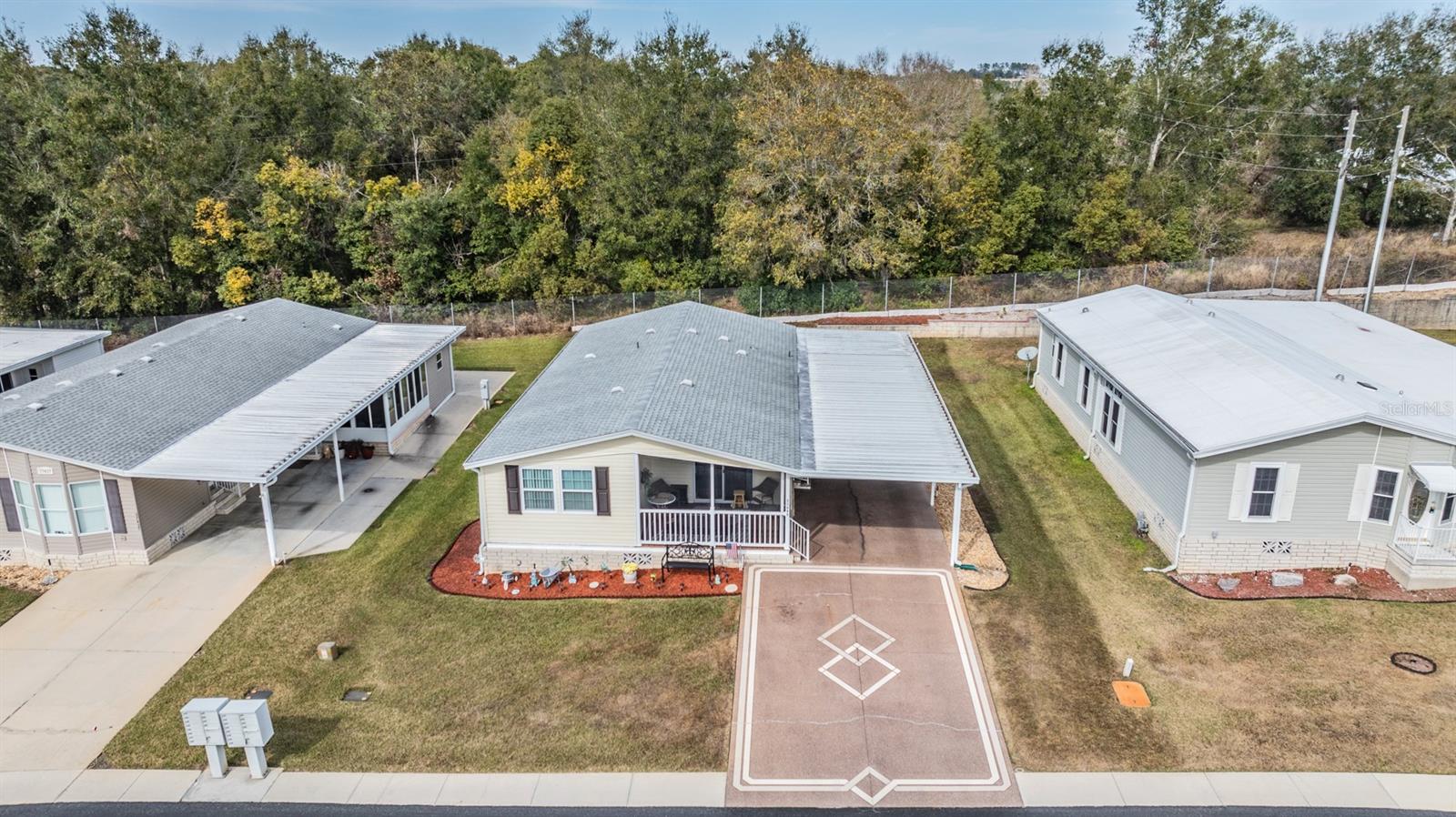 Image 41 of 61 For 37443 Gill Avenue