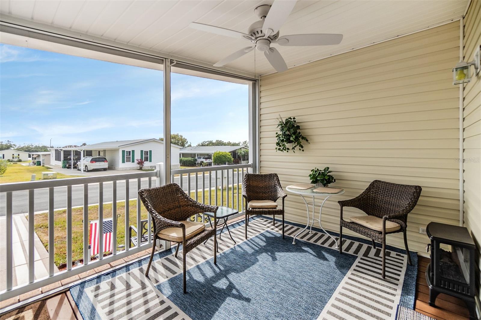 Image 7 of 61 For 37443 Gill Avenue