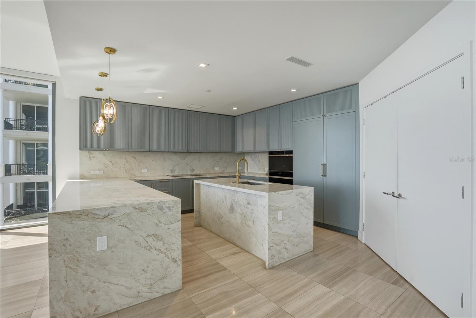 Image 11 of 88 For 3101 Bayshore Boulevard 504