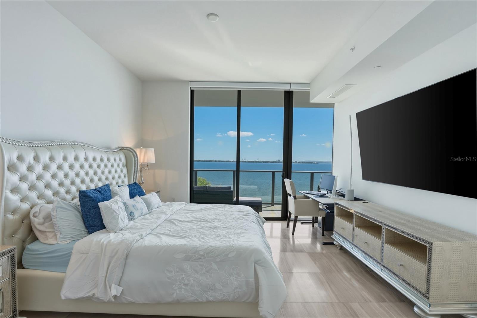 Image 21 of 88 For 3101 Bayshore Boulevard 504