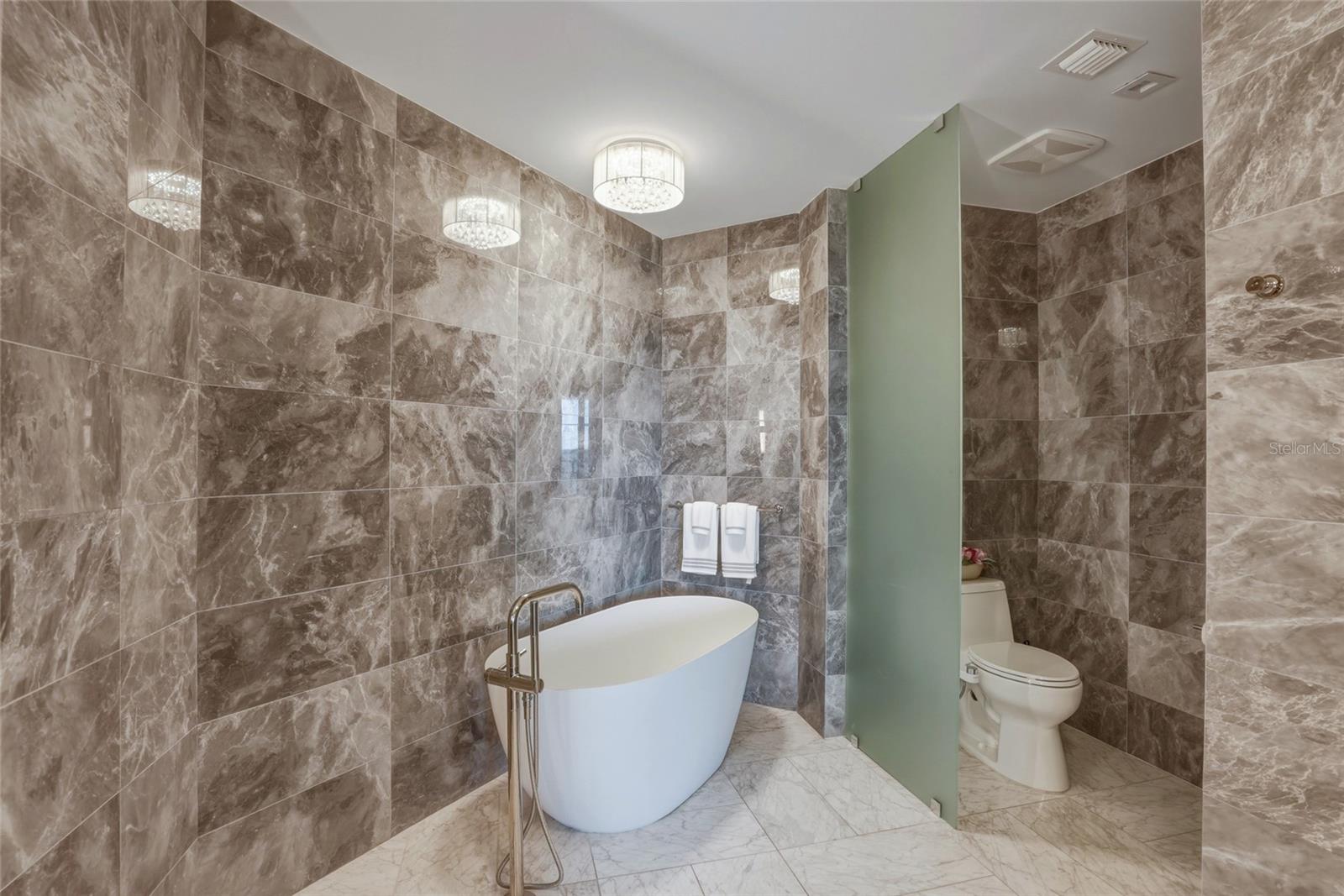 Image 28 of 88 For 3101 Bayshore Boulevard 504