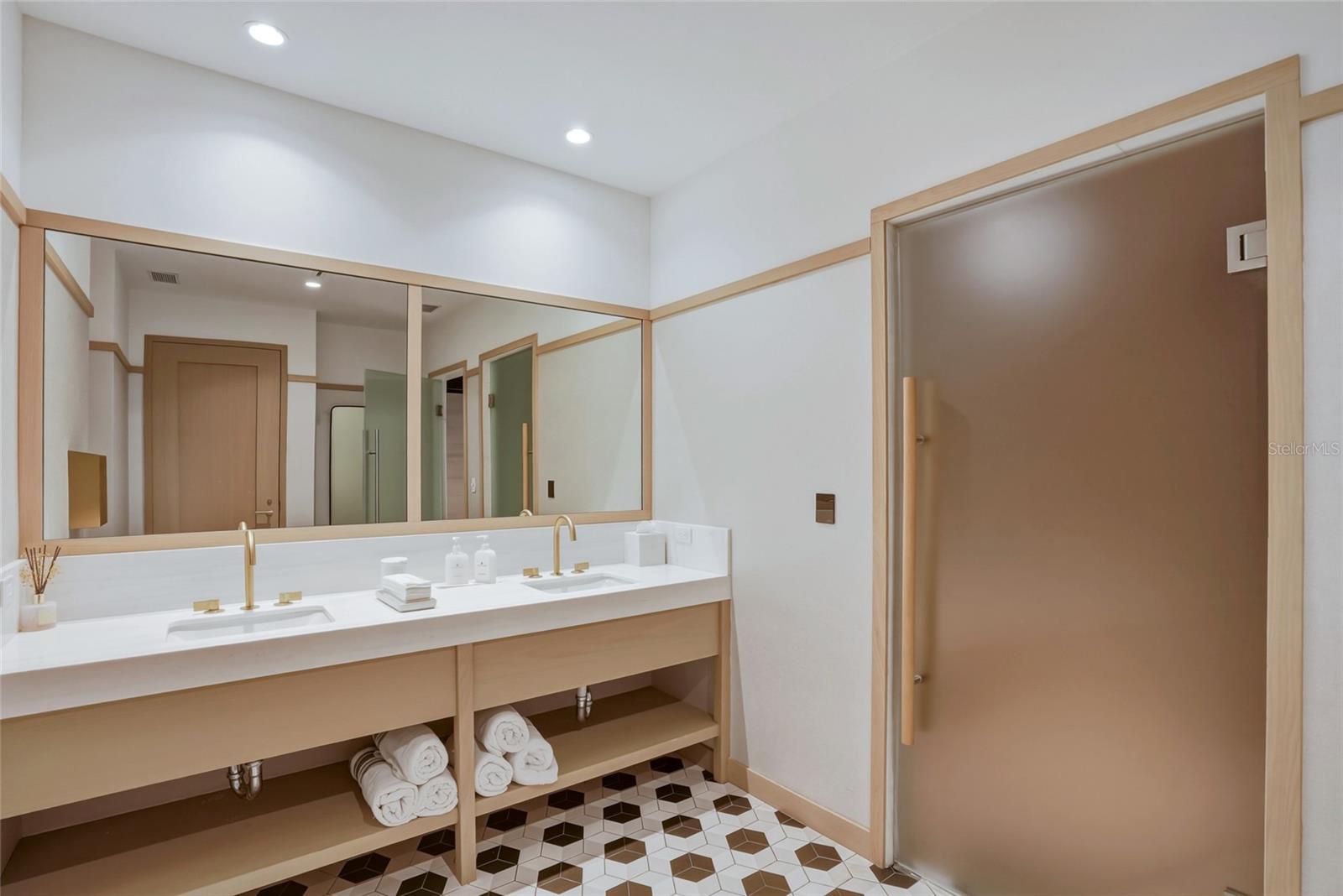 Image 35 of 88 For 3101 Bayshore Boulevard 504