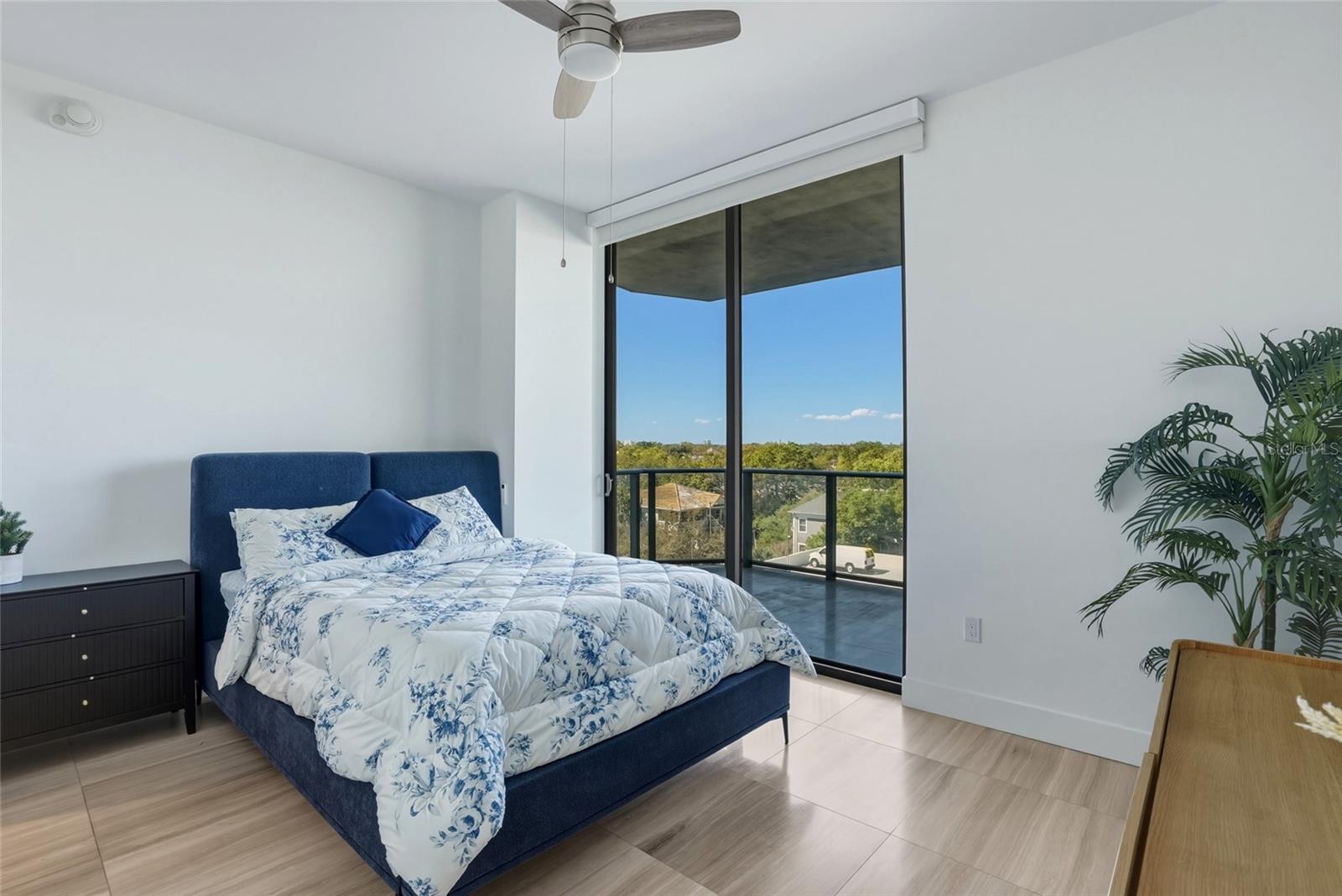 Image 37 of 88 For 3101 Bayshore Boulevard 504