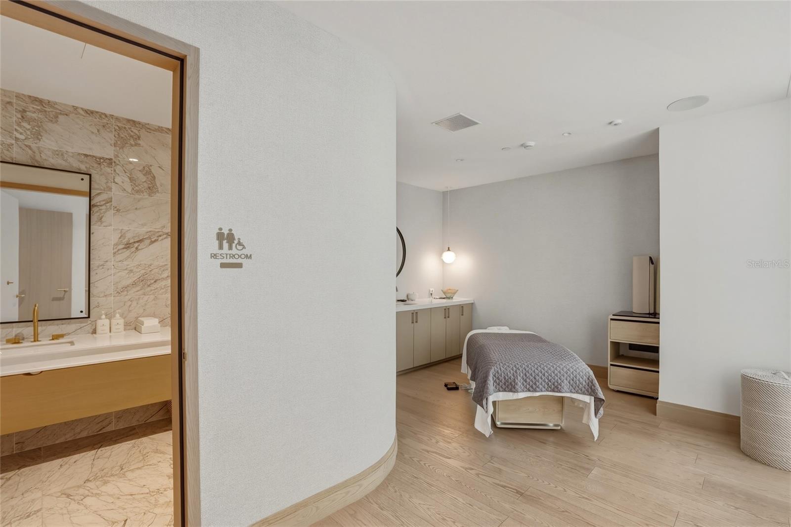 Image 54 of 88 For 3101 Bayshore Boulevard 504