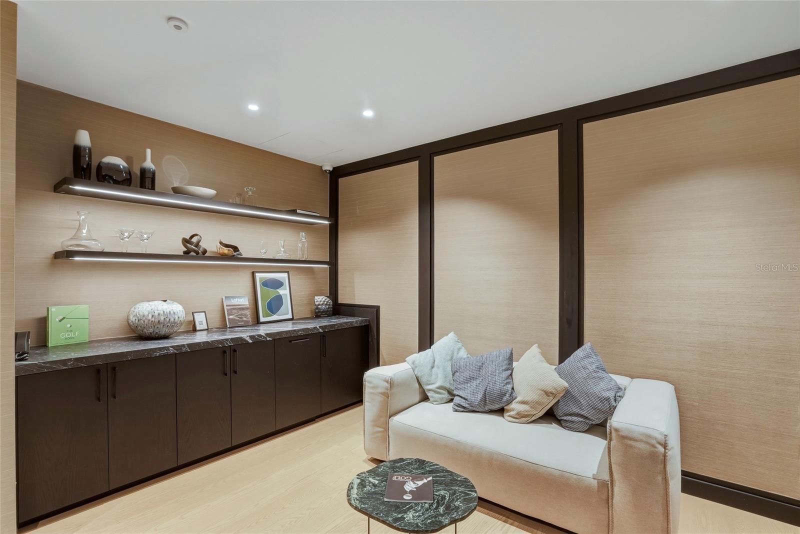 Image 57 of 88 For 3101 Bayshore Boulevard 504