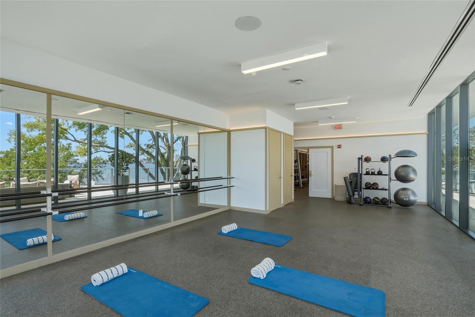 Image 64 of 88 For 3101 Bayshore Boulevard 504