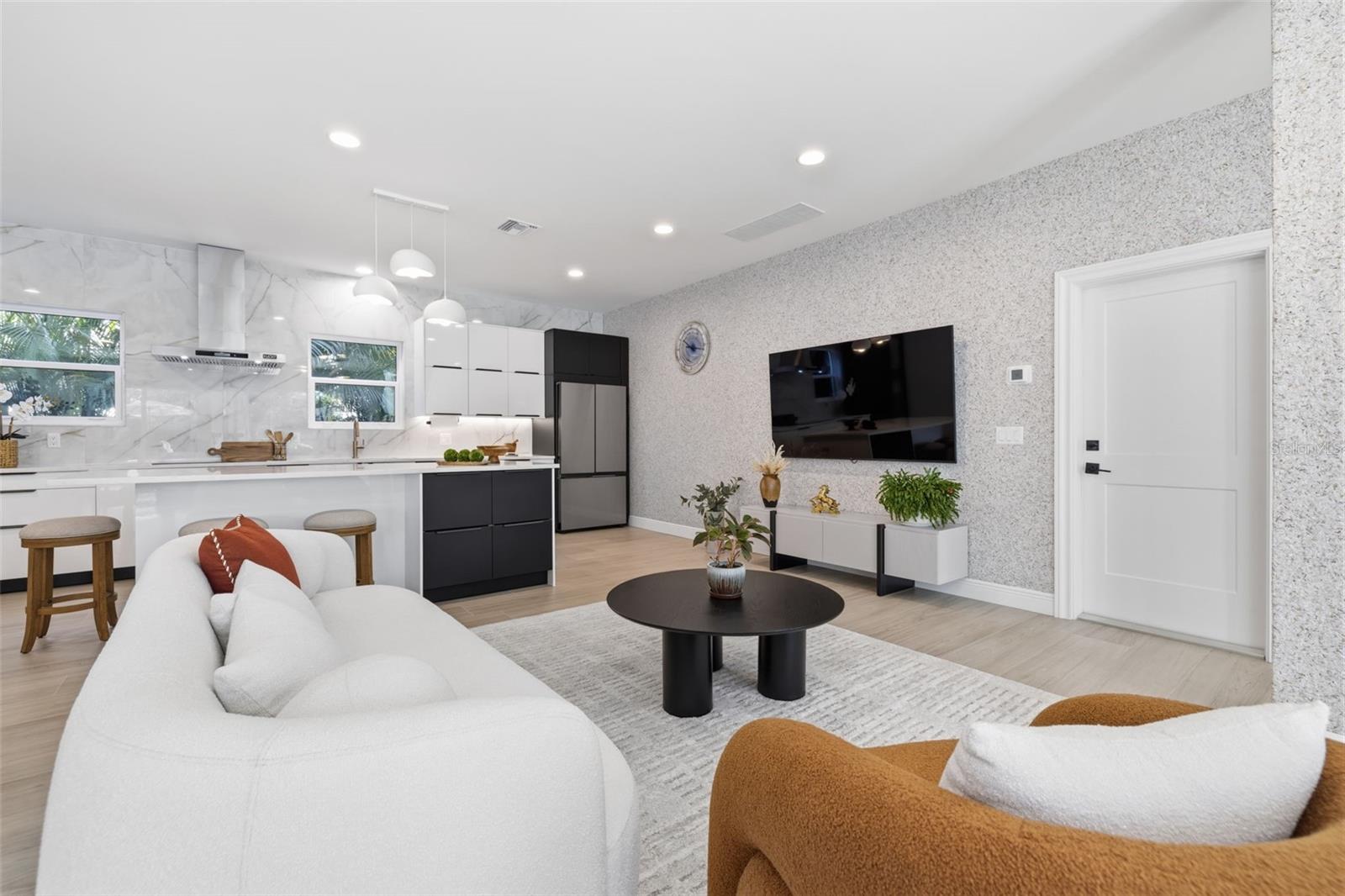 Image 10 of 99 For 639 43rd Avenue N