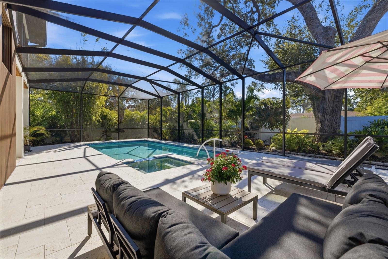 Image 15 of 99 For 639 43rd Avenue N