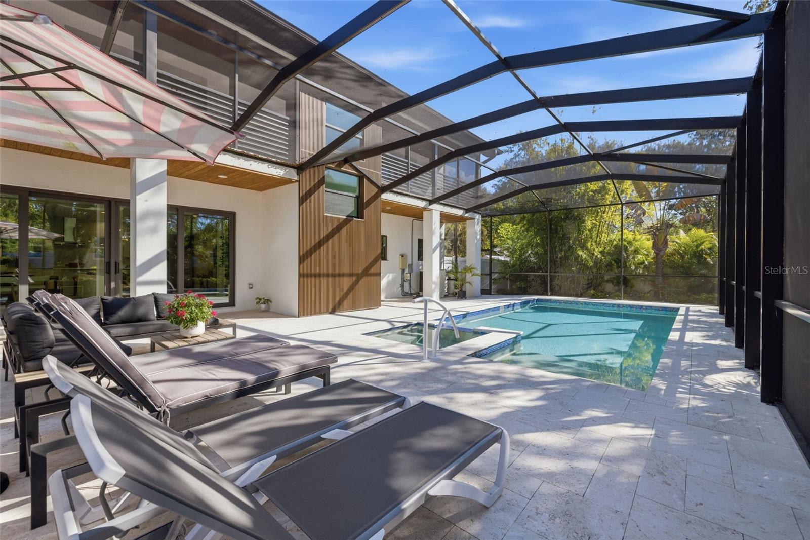 Image 19 of 99 For 639 43rd Avenue N