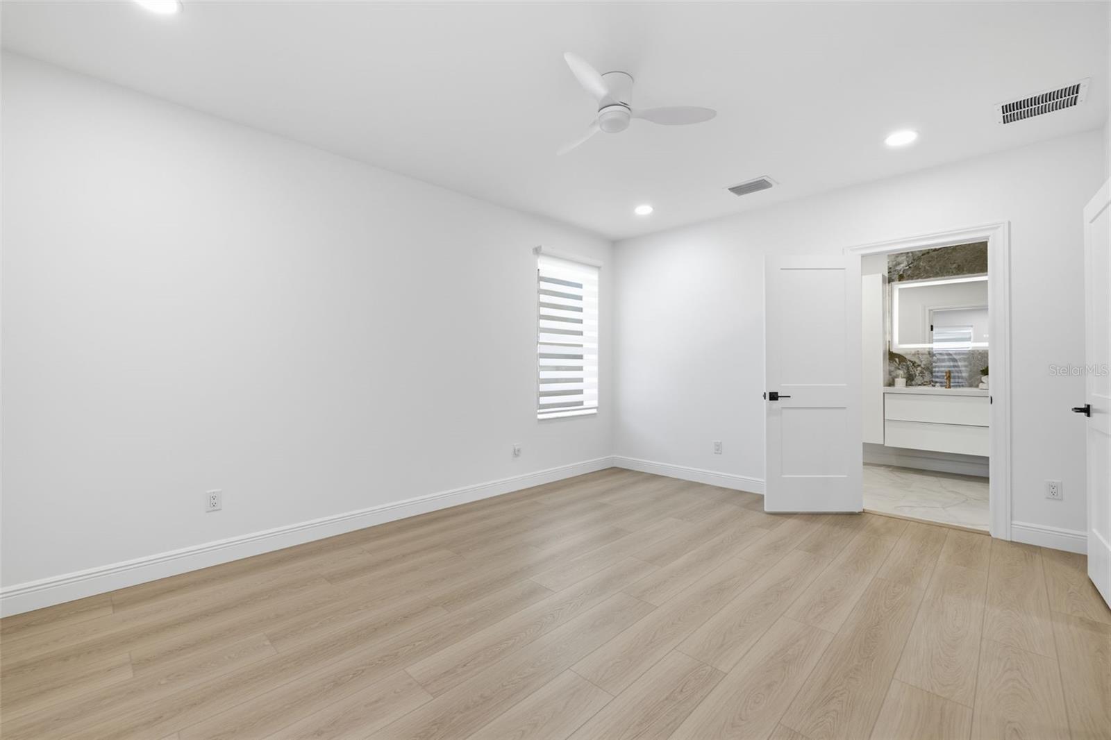 Image 38 of 99 For 639 43rd Avenue N