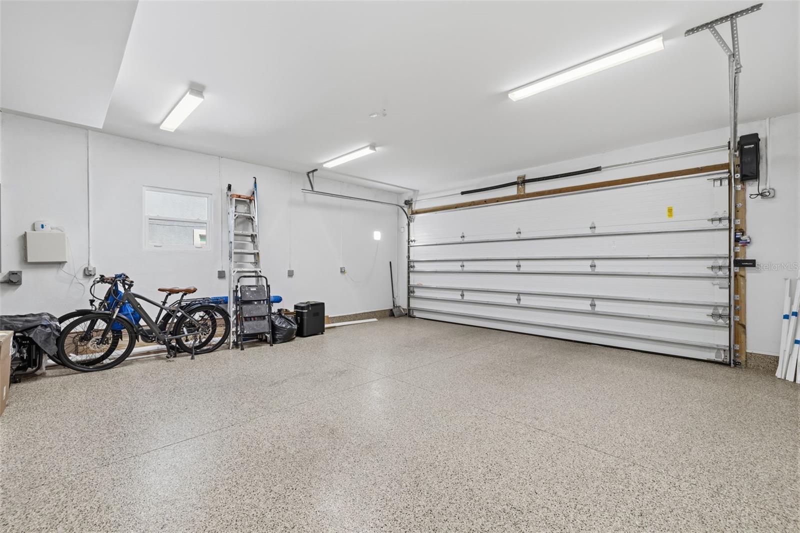 Image 42 of 99 For 639 43rd Avenue N