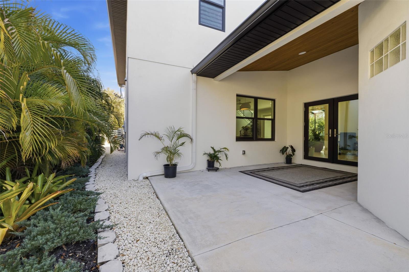 Image 47 of 99 For 639 43rd Avenue N