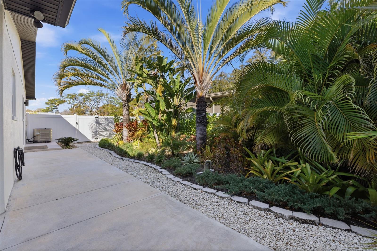 Image 49 of 99 For 639 43rd Avenue N