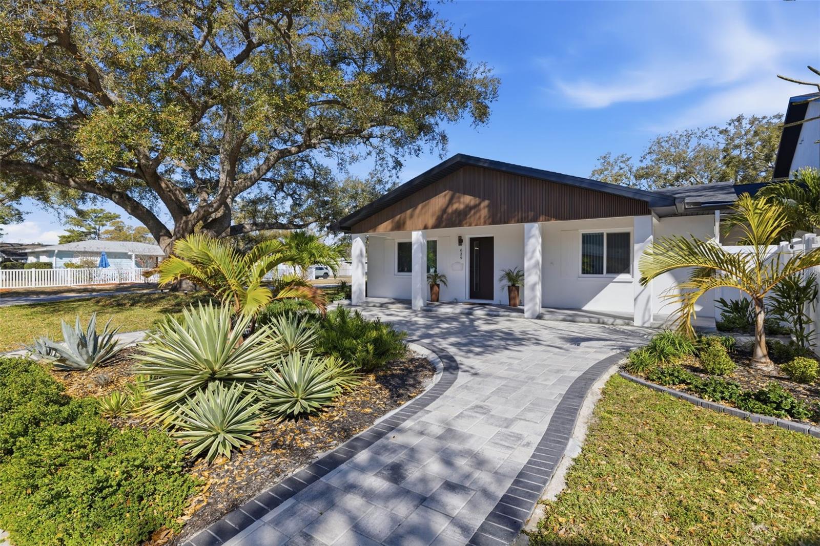 Image 60 of 99 For 639 43rd Avenue N