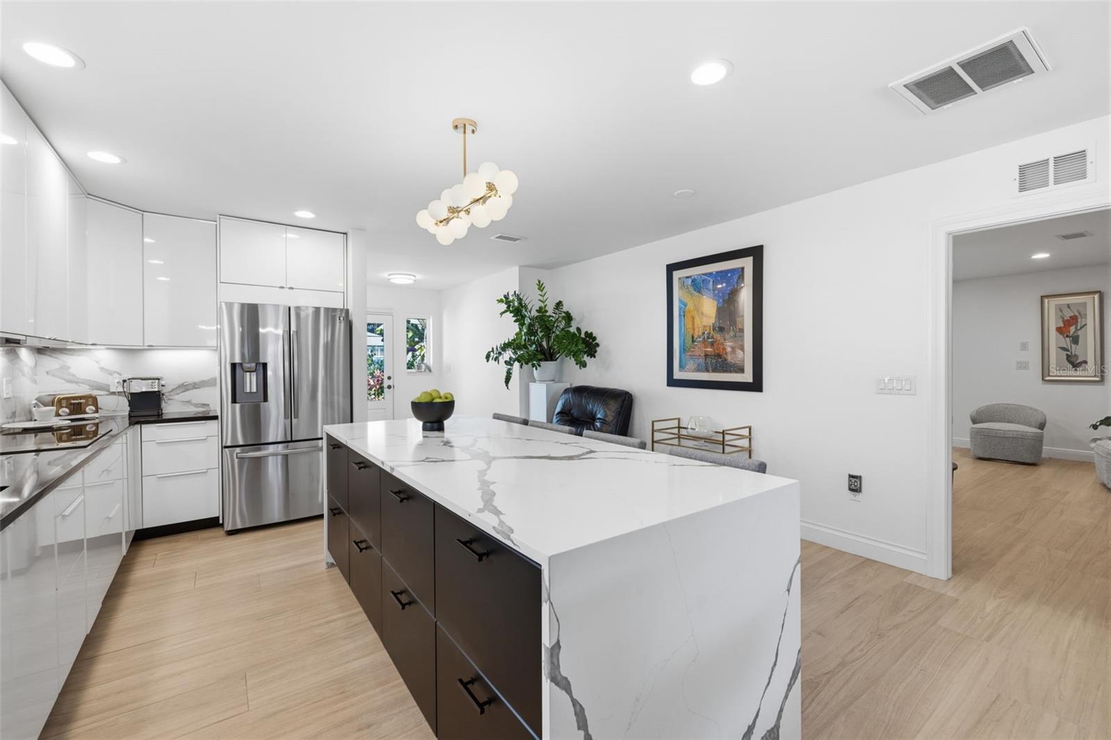 Image 68 of 99 For 639 43rd Avenue N